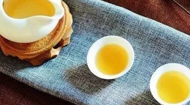 茶叶中的哪些多种药用成分是茶叶保健和防病作用？