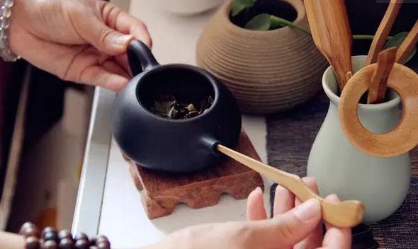 泡茶|茶的水味太重怎么回事？