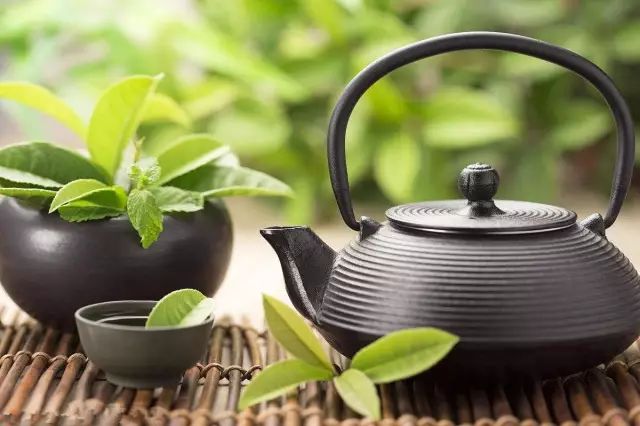泡茶是学问，敬茶是修养，存茶是技巧！