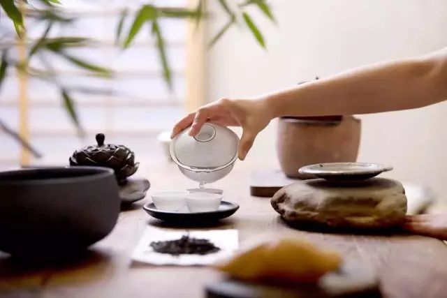 泡茶从盖碗开始，请收下这十条专业泡茶技巧