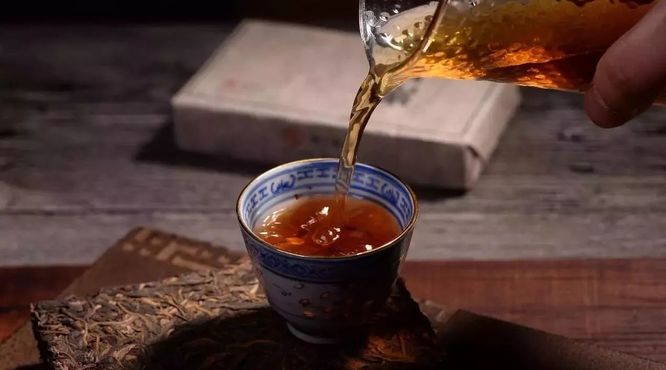 茶要收藏多久才配叫“老茶”？