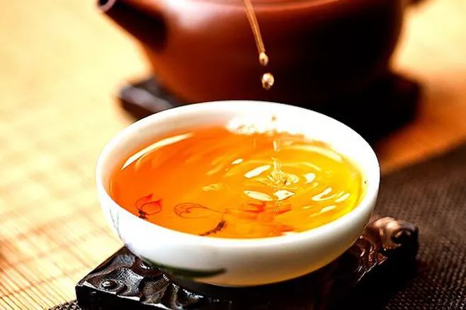 教你如何品鉴生茶的“化”、熟茶的“滑”？