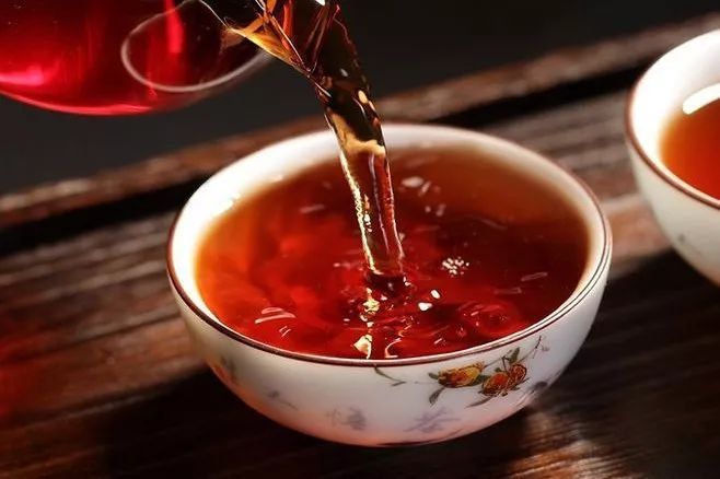 教你如何品鉴生茶的“化”、熟茶的“滑”？