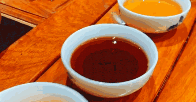 茶知识丨通过茶汤鉴别茶品质