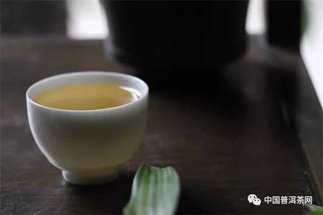 怎么鉴别茶叶的好坏？一杯好茶有哪些标准？丨百科