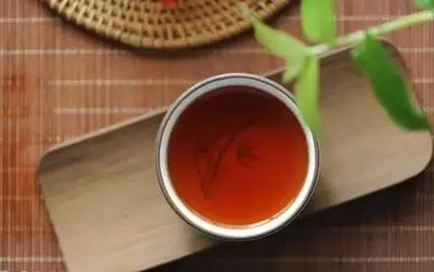 关于茶的文化|为什么茶凉了滋味差？喝冷茶有害吗？