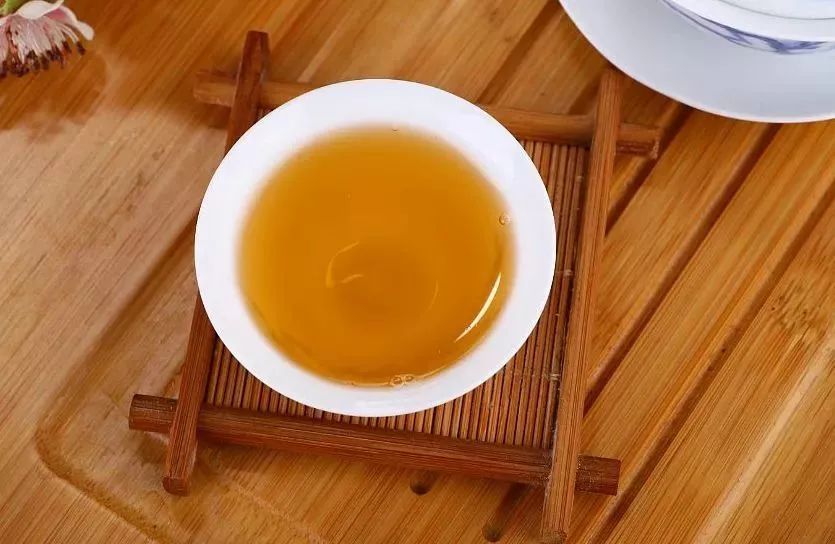 喝茶是津津有味，为何你喝得口干舌燥？