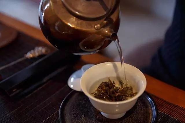 关于茶的喝法：煮着比泡着好喝的4款茶