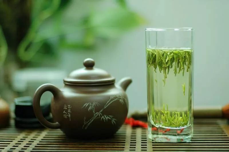 茶|湿气重有7个特征，该喝什么茶？