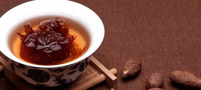 养生茶别乱喝，很多人喜欢喝茶养生，但不同茶饮性味不同