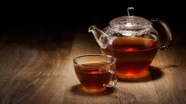夏季，要喝什么茶有益健康？