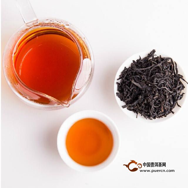 如何区别正山小种红茶与外山小种？