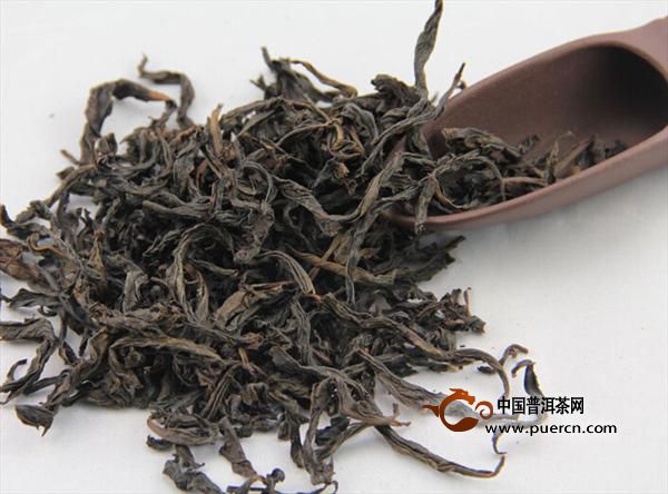 为什么武夷岩茶在采摘的时候是一芽多叶呢？简述岩茶采摘标准