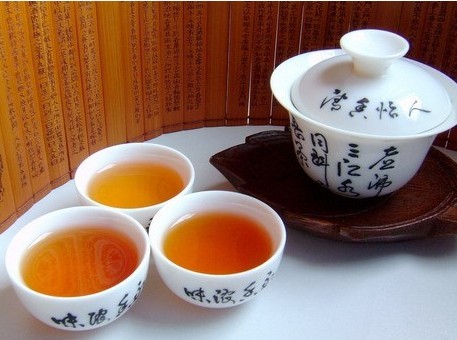 武夷岩茶是什么茶“乌龙茶王”之称的武夷岩茶