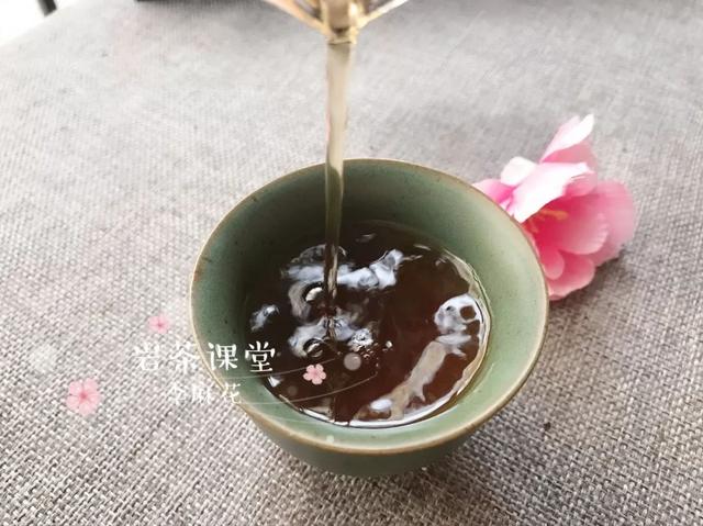 武夷岩茶，什么时候最好喝？这里有喝茶攻略！