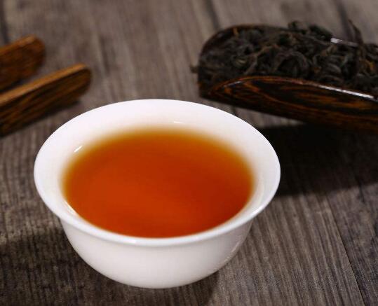 如何鉴别武夷岩茶中的水仙和肉桂！