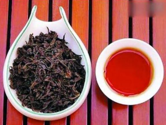 喝大红袍的有哪些好处？大红袍茶的营养价值高
