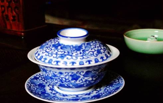 祁门红茶盖碗的泡法泡茶的技巧很重要！