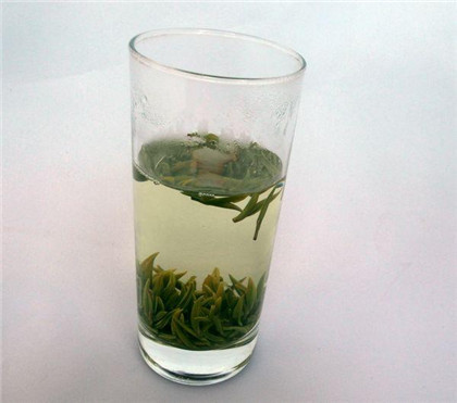 鉴别竹叶青茶的方法有哪些？