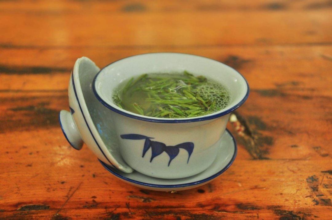 竹叶青不单单是酒和蛇，也是一种茶