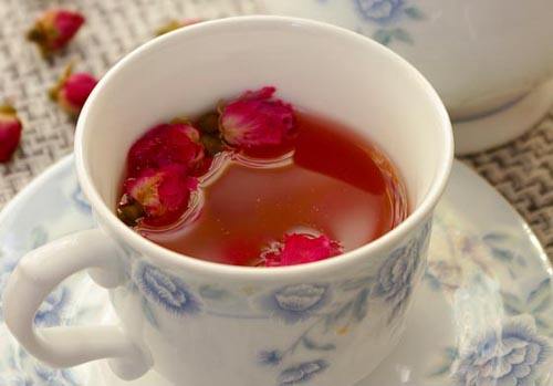 宫寒可以喝玫瑰花茶吗美容养颜的玫瑰花茶怎么泡禁忌人群