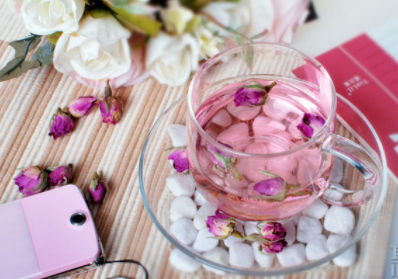 粉玫瑰花茶的功效与作用你会冲泡粉玫瑰吗？