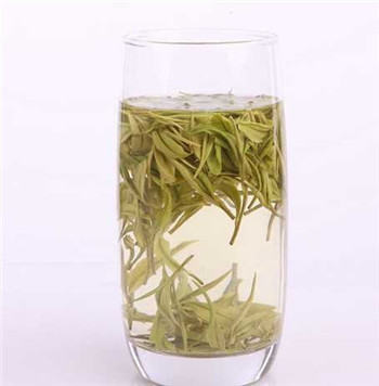 小编介绍安吉白茶属于绿茶吗？