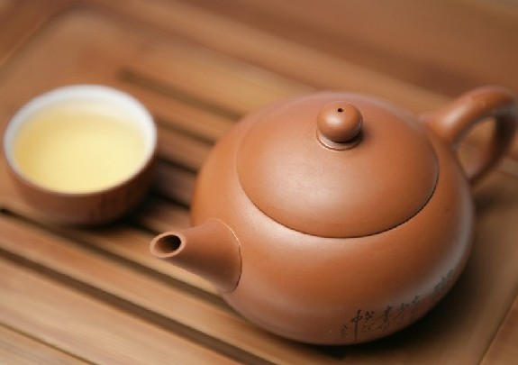 正确的安吉白茶冲泡方法色香味形具佳