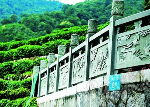 茶之典故:西湖龙井茶的两个历史传说