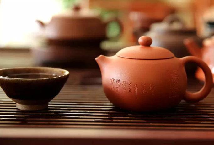 红茶的最大功效：女人喝红茶能延缓衰老
