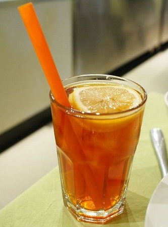 日本医学界公布红茶+柠檬会致癌说