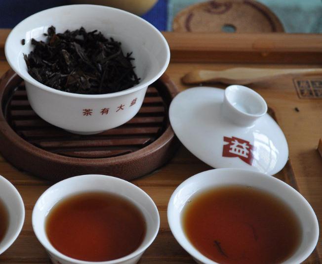 早晨喝红茶最好为何早晨喝红茶有益健康