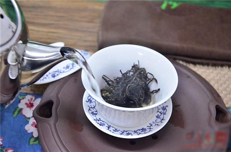品茶：英德红茶的冲泡方法