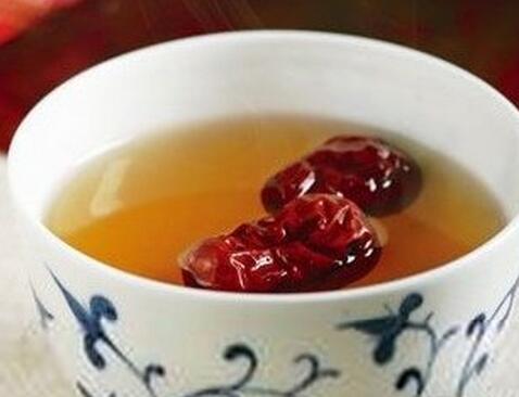 女性冬天喝什么茶好呢？红茶、红枣茶等