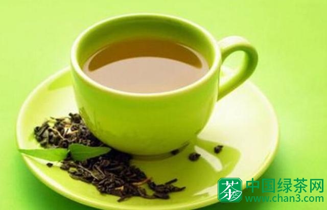 久坐的上班族，应该喝红茶好还是绿茶呢？大多数人都不知道！