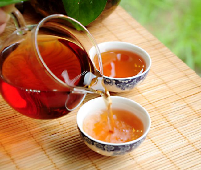 泡沫红茶制作方法泡沫红茶应该怎么喝