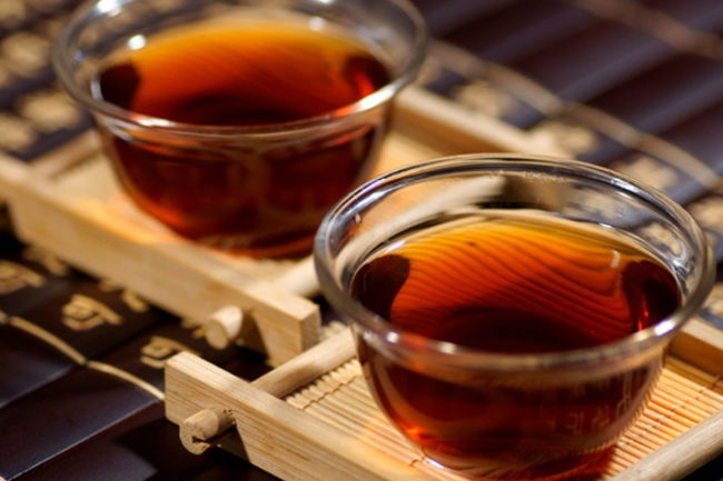 如何从茶毫解析红茶和普洱茶的茶汤变化