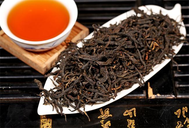 教你辨别什么是正宗古树红茶！