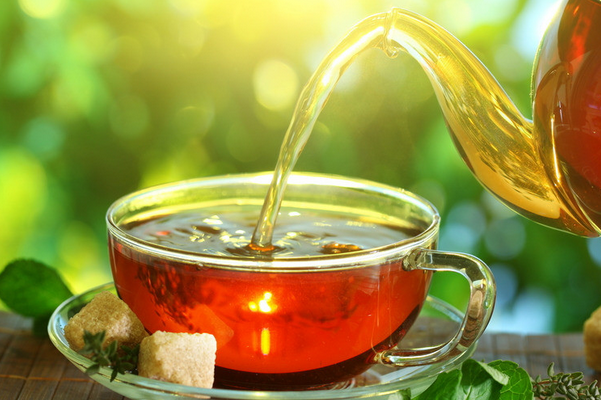 夏天喝红茶的功效夏天喝红茶的好处有哪些