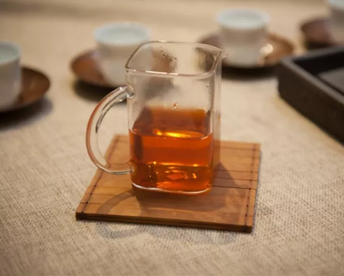 红茶茶汤浑浊怎么搞？到底能不能喝？