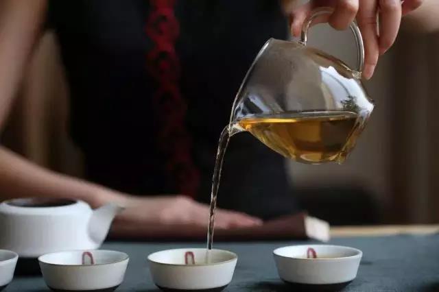 “红茶为什么能暖胃？”的机理分析