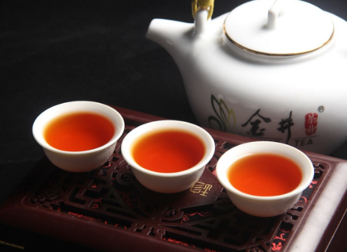 怎么分辨红茶绿茶？红茶和绿茶的对比
