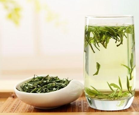 绿茶冬天可以喝吗、冬季适合喝什么茶？铁观音是绿茶吗？