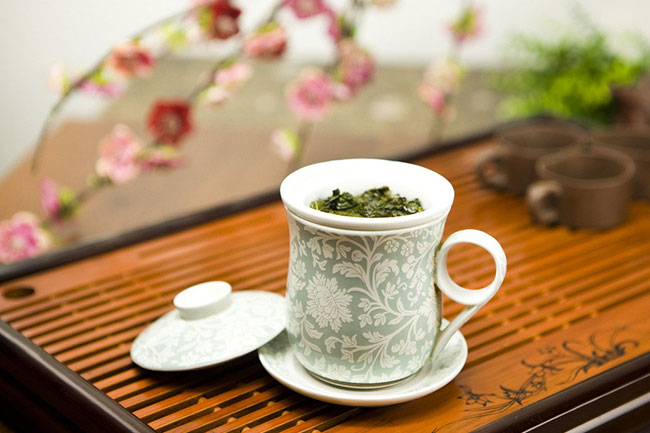 铁观音是绿茶吗教你分辨绿茶和乌龙茶