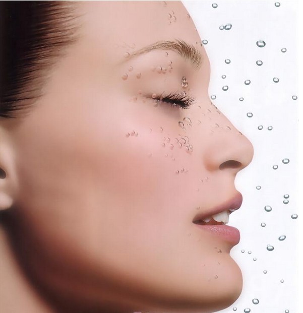 白毫银针防护润肤水维持肌肤紧实弹性散发健康光彩