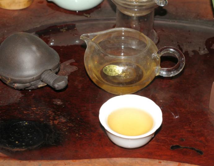 普洱茶副作用喝普洱生茶和熟茶的禁忌