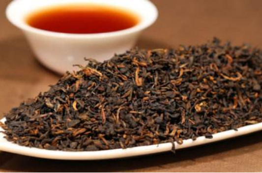 你喜欢喝普洱生茶还是熟茶，分别要注意哪些？