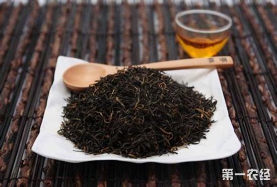普洱熟茶属于黑茶类吗？普洱熟茶与黑茶的区别