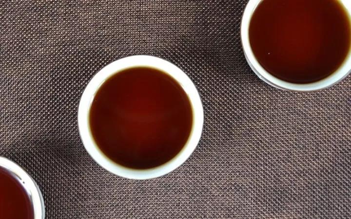 如何用你的“五官”来体验普洱熟茶转化的四个阶段？