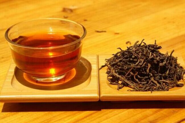 易武山小饼茶与宫廷普洱茶各有各的特色